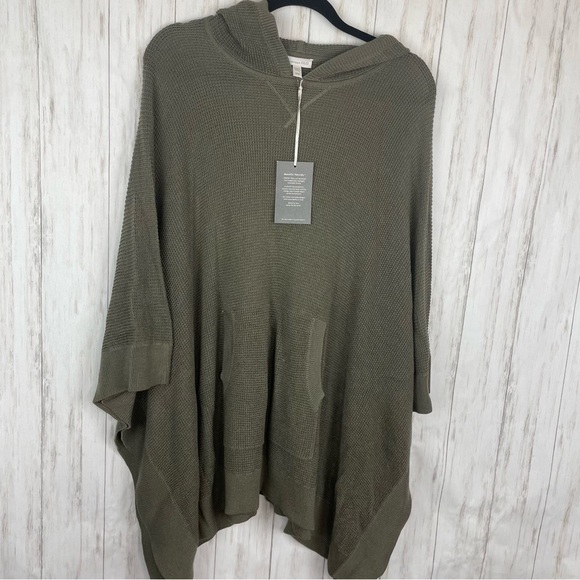 Garnet Hill NWT Hooded Waffle-Stitch Poncho S/M - Picture 4 of 11